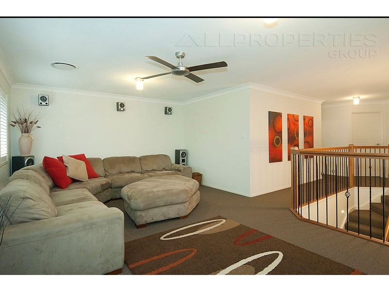 49 Laurel Street, Heathwood QLD 4110