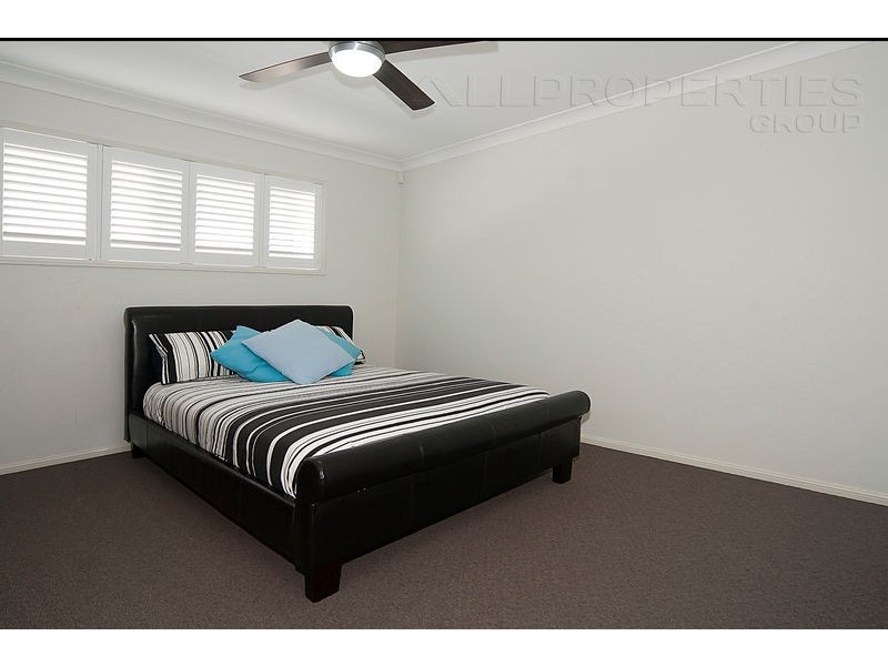 49 Laurel Street, Heathwood QLD 4110