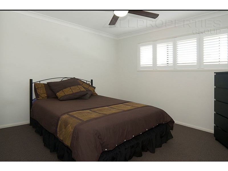 49 Laurel Street, Heathwood QLD 4110