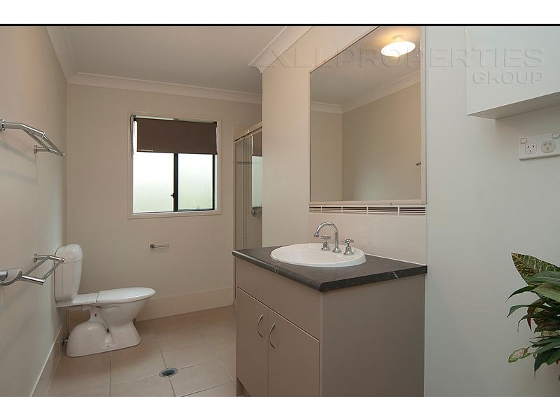 49 Laurel Street, Heathwood QLD 4110