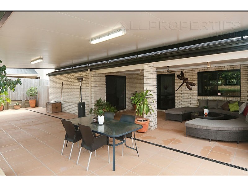 49 Laurel Street, Heathwood QLD 4110