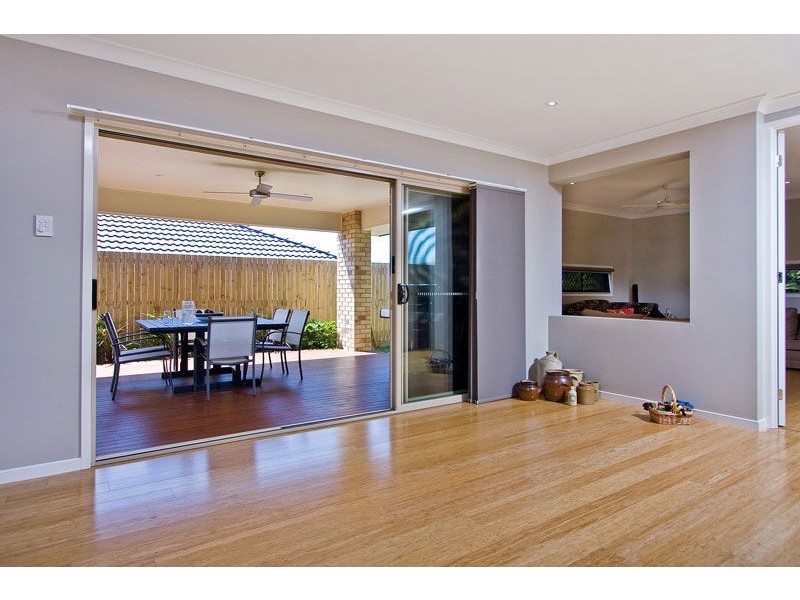 6 Gardenia Circuit, Heathwood QLD 4110