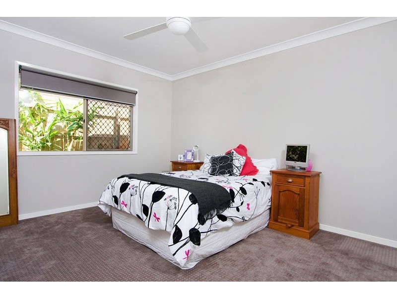 6 Gardenia Circuit, Heathwood QLD 4110