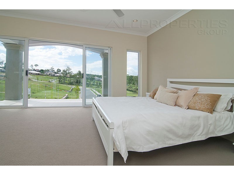 26 Lakeview Place, Springfield Lakes QLD 4300