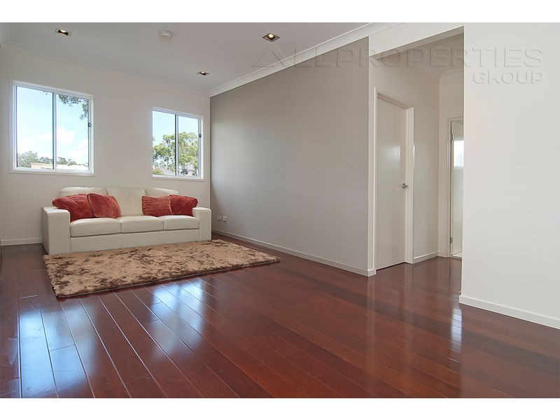 26 Lakeview Place, Springfield Lakes QLD 4300