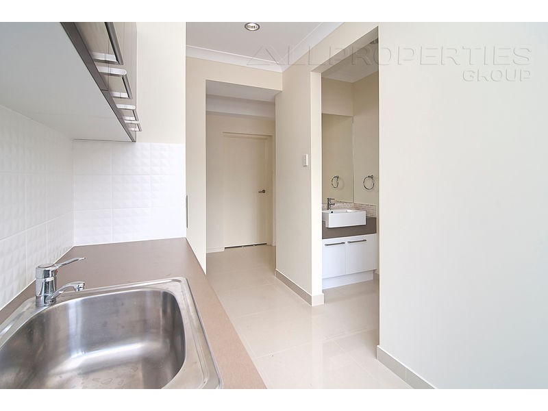 26 Lakeview Place, Springfield Lakes QLD 4300