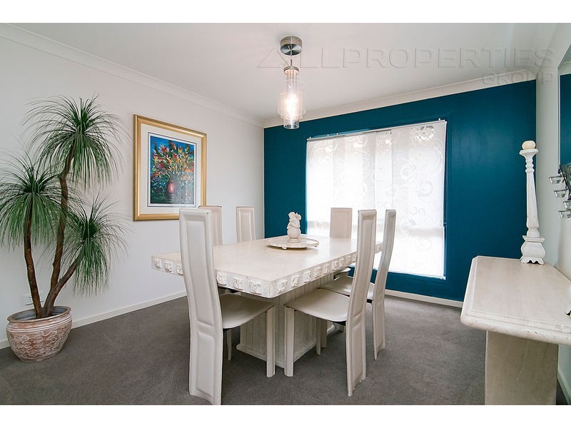 74 Mossman Pde, Waterford QLD 4133