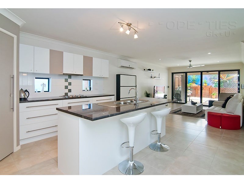 74 Mossman Pde, Waterford QLD 4133
