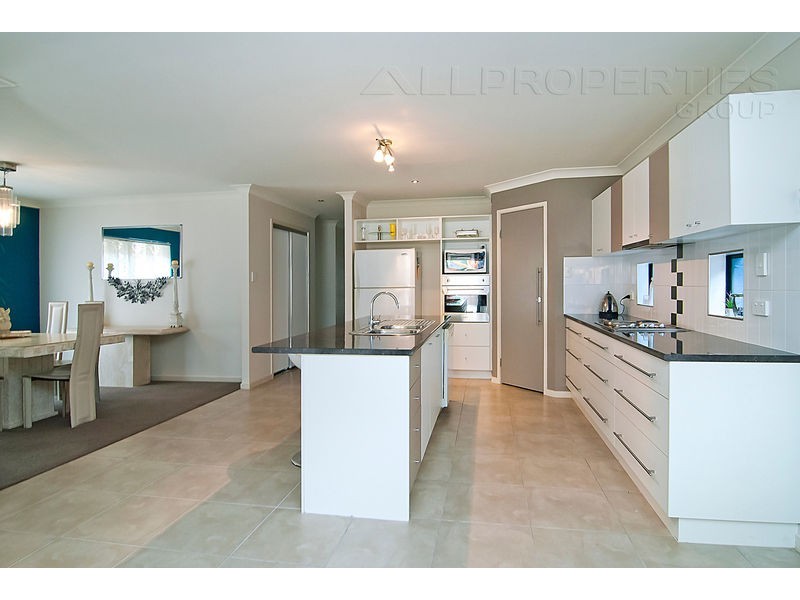 74 Mossman Pde, Waterford QLD 4133