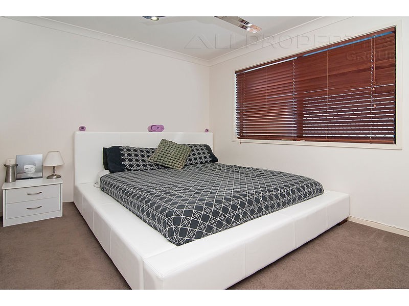 74 Mossman Pde, Waterford QLD 4133