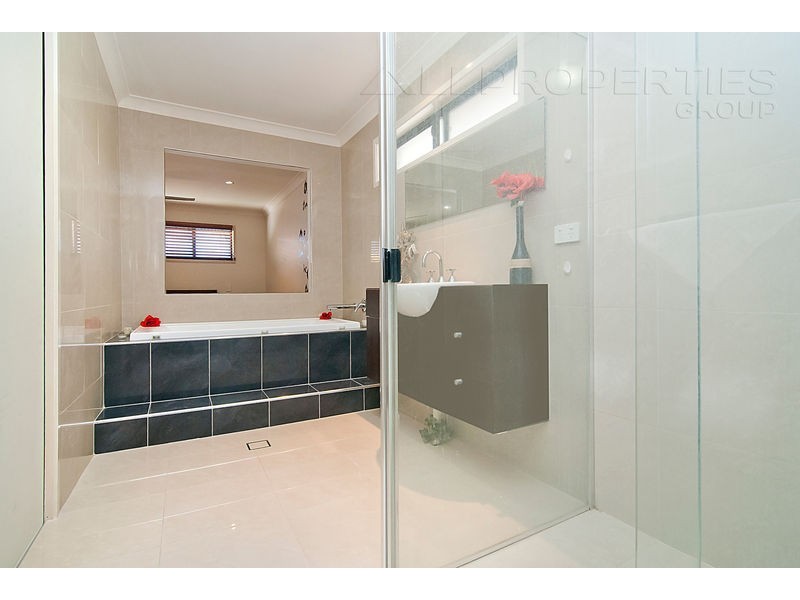 74 Mossman Pde, Waterford QLD 4133