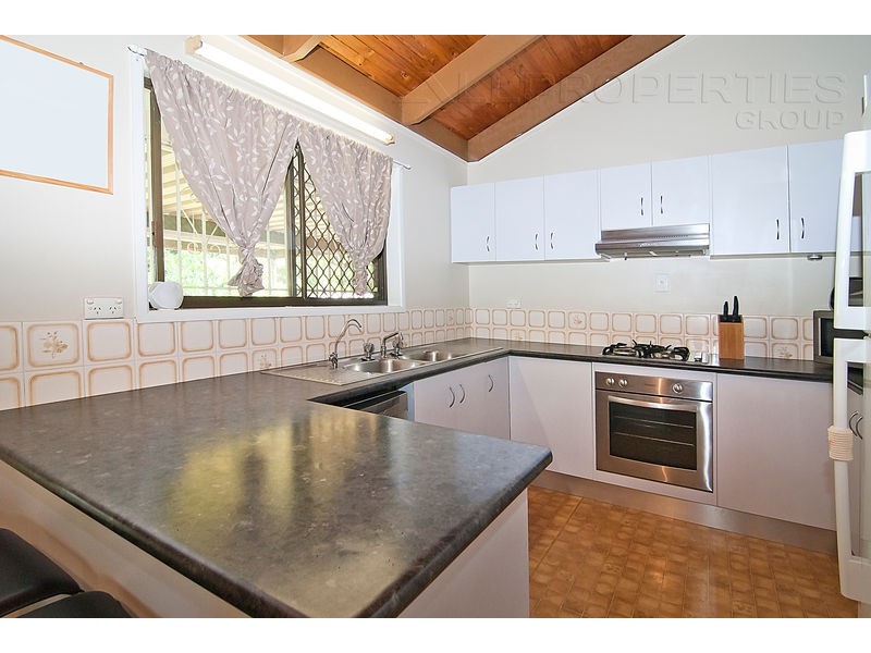 10 JOSEPH CT, Browns Plains QLD 4118