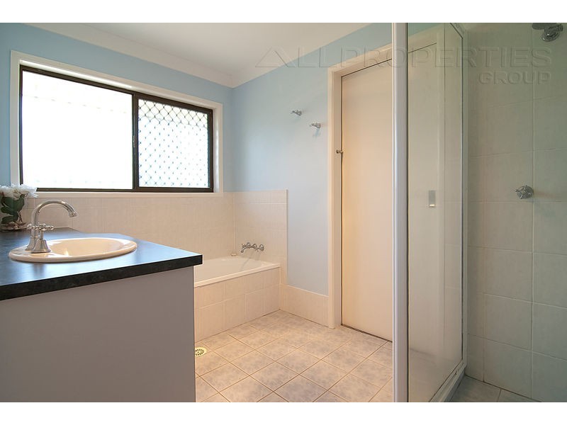 10 JOSEPH CT, Browns Plains QLD 4118