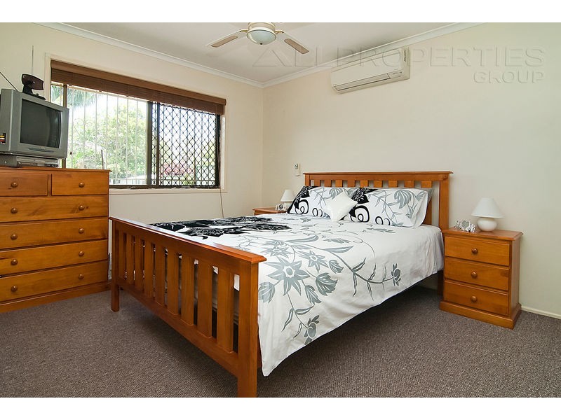 10 JOSEPH CT, Browns Plains QLD 4118