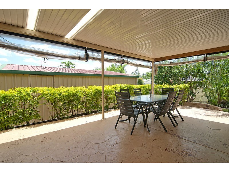 49 BOTTLEBRUSH DRIVE, Regents Park QLD 4118