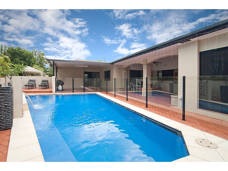 16 Santa Cruz Place, Forest Lake QLD 4078