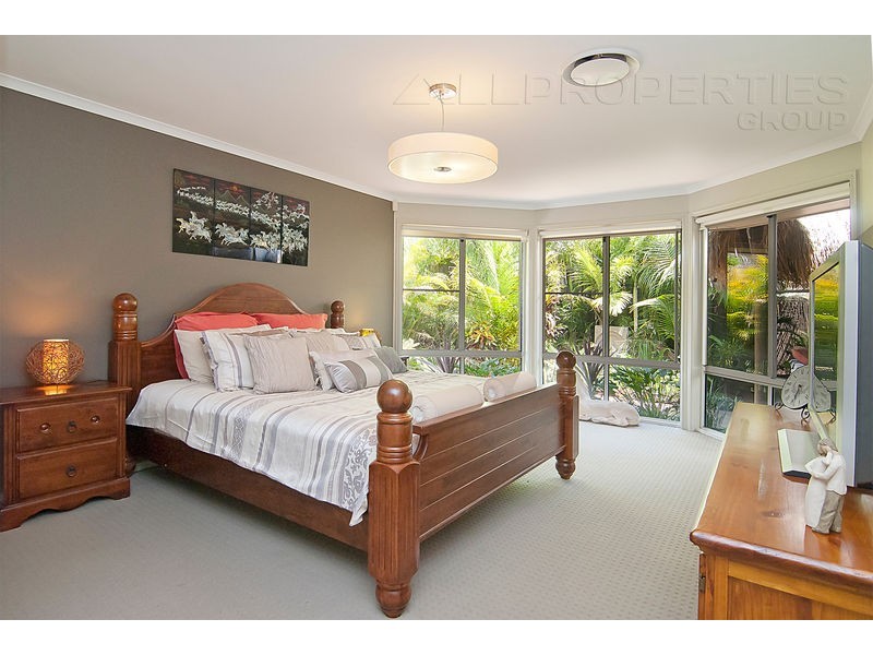 22 Cypress St, Heathwood QLD 4110