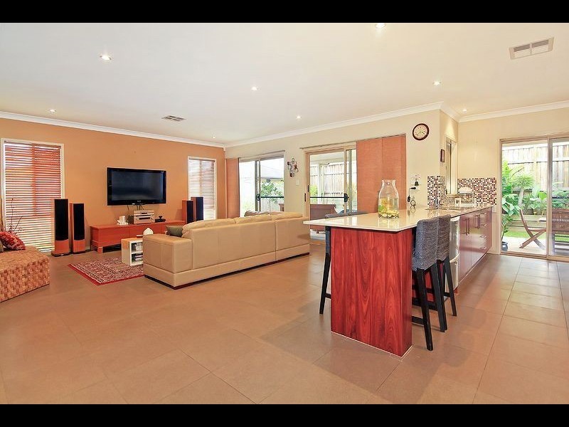 12 Aspen St, Heathwood QLD 4110