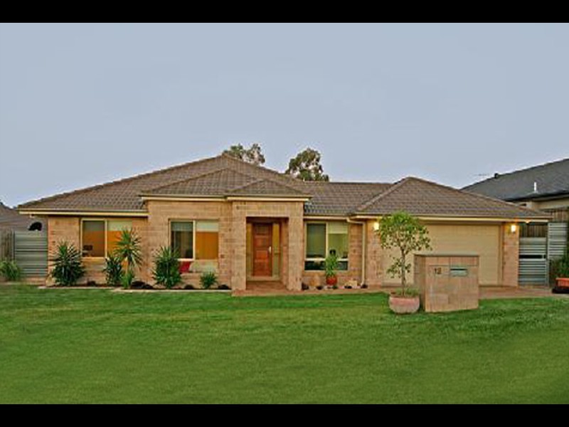 12 Aspen St, Heathwood QLD 4110