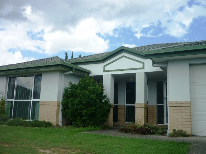 7 SAMIA COURT, Regents Park QLD 4118