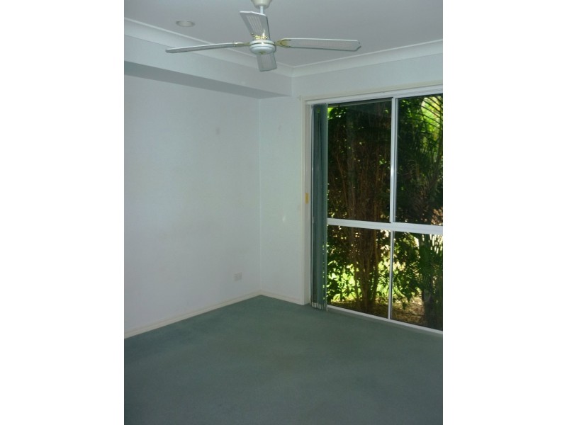 7 SAMIA COURT, Regents Park QLD 4118