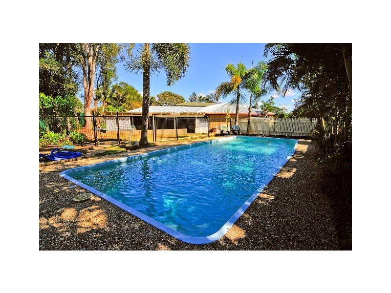 19 Borodin St, Bellbird Park QLD 4300