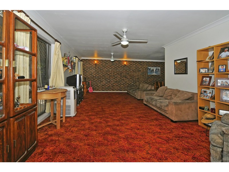 19 Borodin St, Bellbird Park QLD 4300