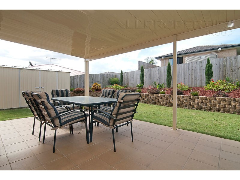 4 Jenny McMahon Ct, Goodna QLD 4300