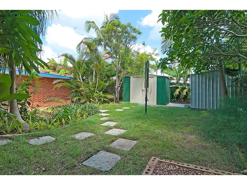 14 Conifer Street, Hillcrest QLD 4118