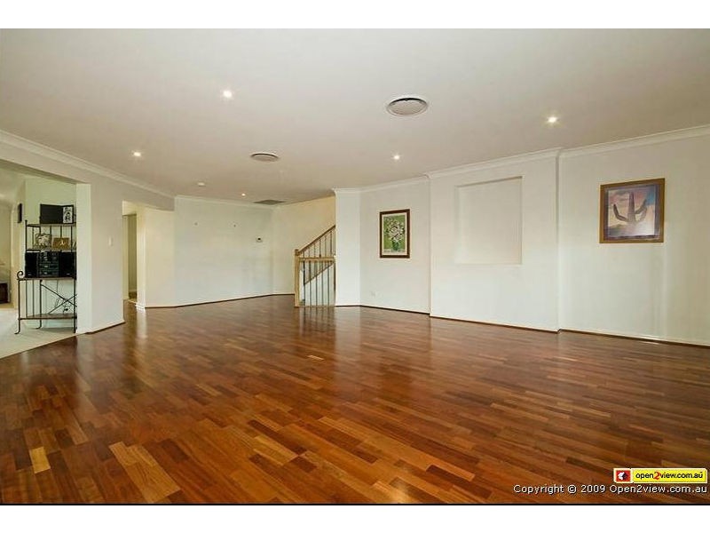 17 Stringybark Cr, Heathwood QLD 4110