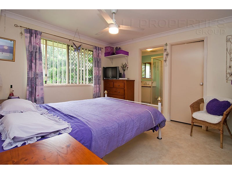 33 Hampstead Street, Forest Lake QLD 4078