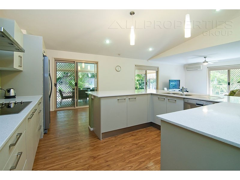 5 Bellthorpe Place, Forest Lake QLD 4078