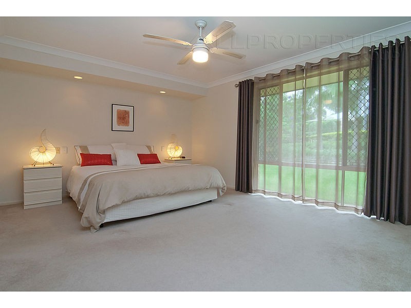 5 Bellthorpe Place, Forest Lake QLD 4078