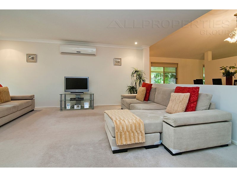 5 Bellthorpe Place, Forest Lake QLD 4078