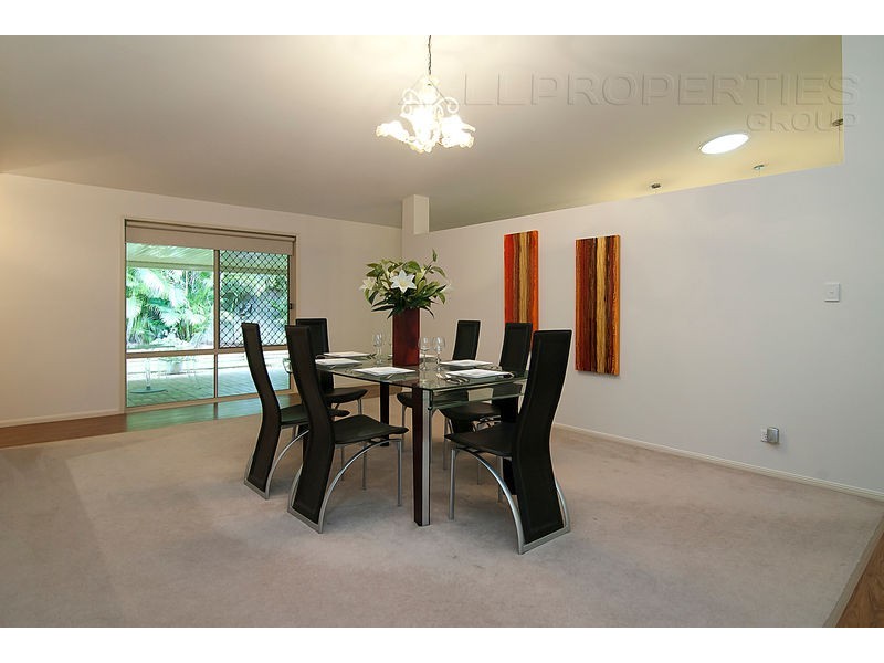 5 Bellthorpe Place, Forest Lake QLD 4078