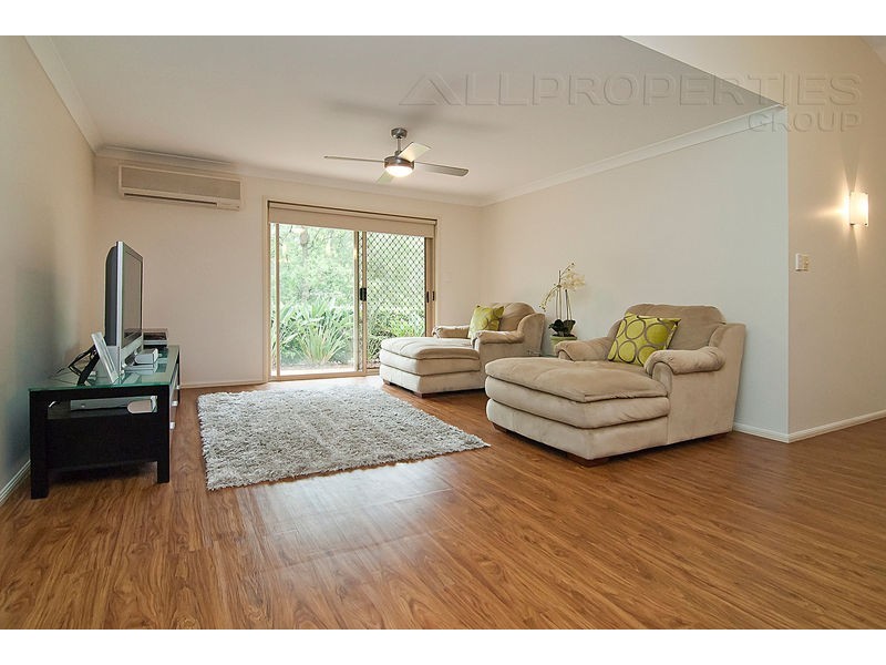 5 Bellthorpe Place, Forest Lake QLD 4078