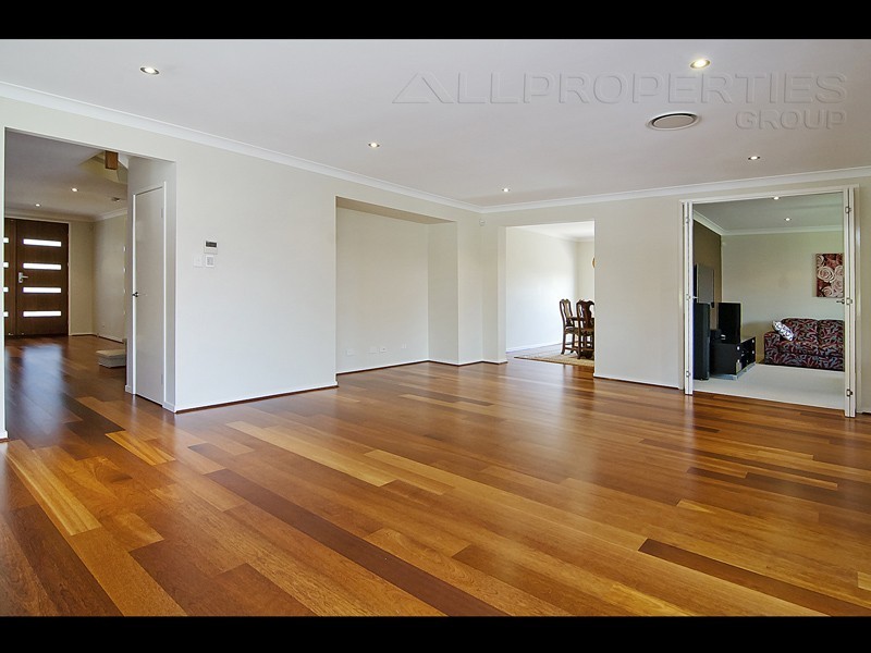 20 Melaleuca St, Heathwood QLD 4110