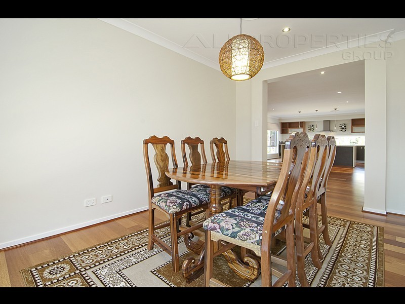 20 Melaleuca St, Heathwood QLD 4110