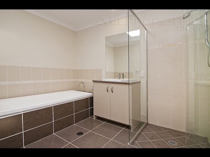20 Melaleuca St, Heathwood QLD 4110