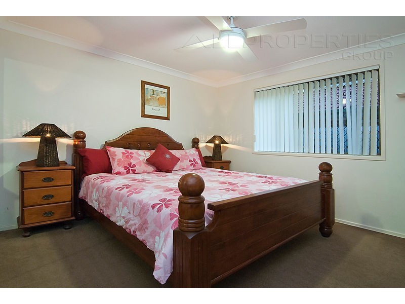 66 MURRUMBIDGEE STREET, Hillcrest QLD 4118