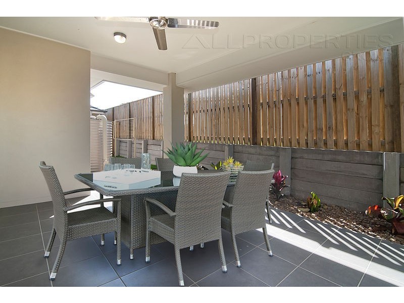 5 Bunderoo Circuit, Pimpama QLD 4209