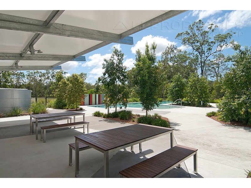 5 Bunderoo Circuit, Pimpama QLD 4209