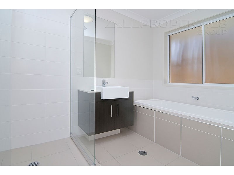 7 Bunderoo Circuit, Pimpama QLD 4209