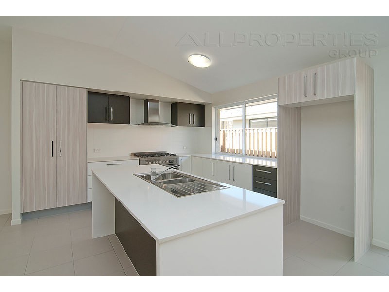 7 Bunderoo Circuit, Pimpama QLD 4209