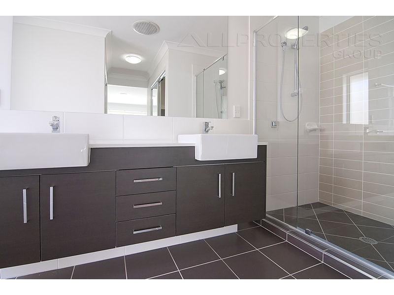 9 Elsey Court, Pimpama QLD 4209