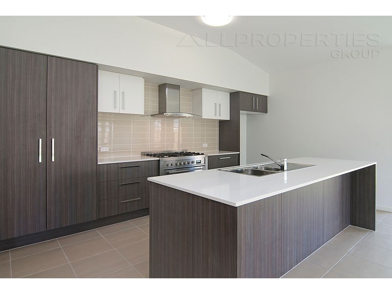 9 Elsey Court, Pimpama QLD 4209