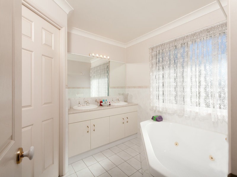 21 Lakewood Ave, Parkinson QLD 4115