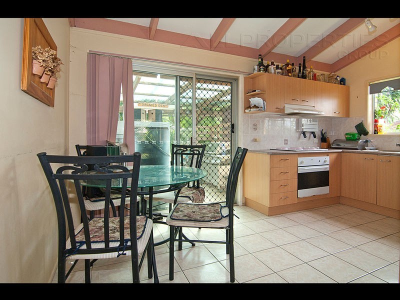 28 Yvonne Dve,, Boronia Heights QLD 4124