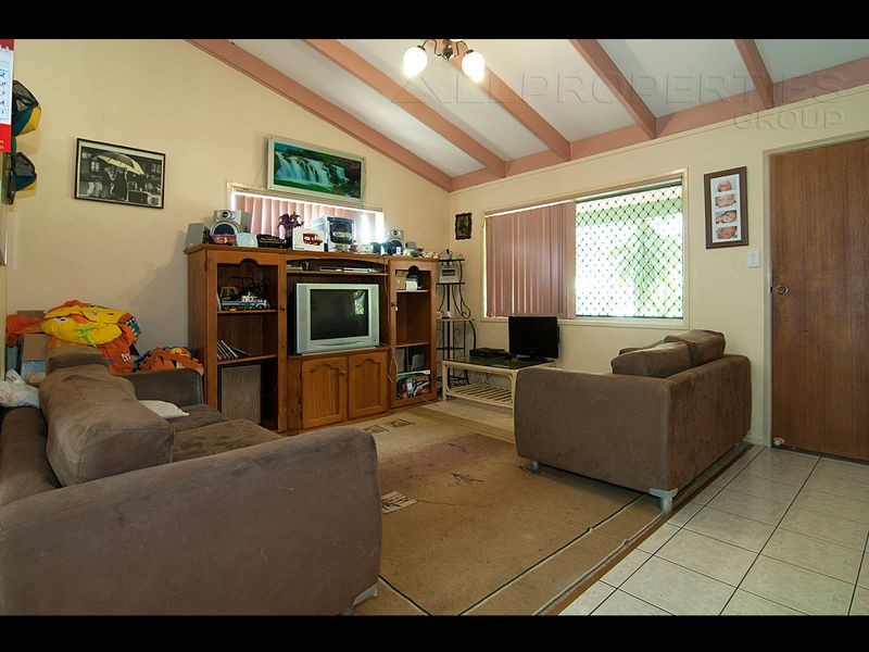 28 Yvonne Dve,, Boronia Heights QLD 4124