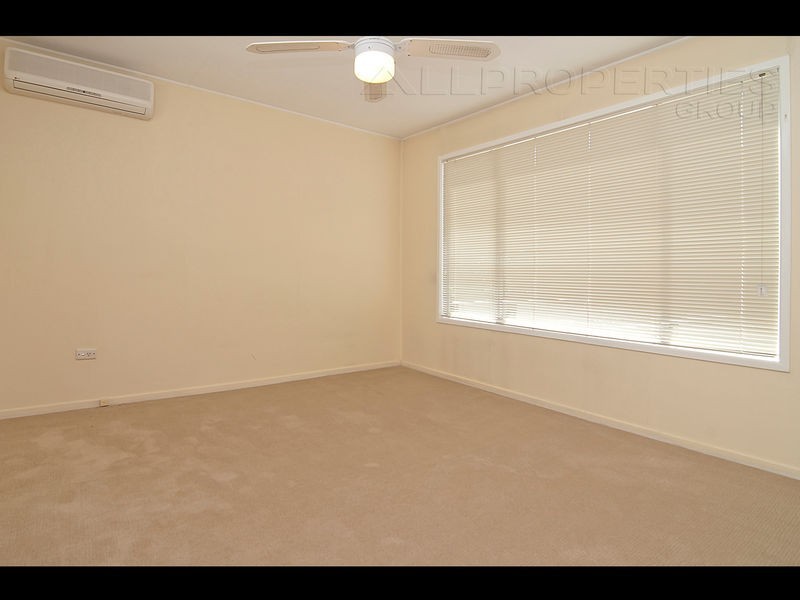 13 Earl St, Greenslopes QLD 4120